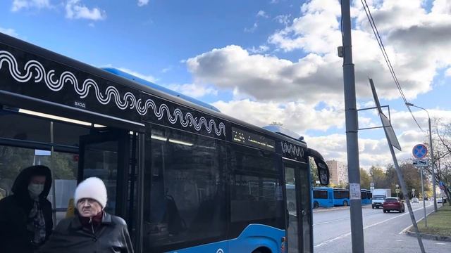 Автобус НефАЗ-5299-40-52 следует по кольцевому маршруту 234 ”Саратовская ул.” смотреть онлайн