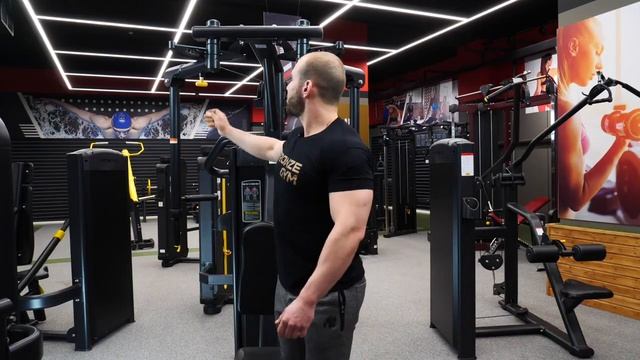 Bronze Gym M05 002A Баттерфляй / Задняя дельта — Обзор силового тренажера смотреть онлайн