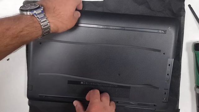 HP laptop 17-ca0205ng RAM upgrade & battery location смотреть онлайн