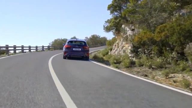 Volkswagen Golf vs BMW 1 Series vs Ford Focus смотреть онлайн