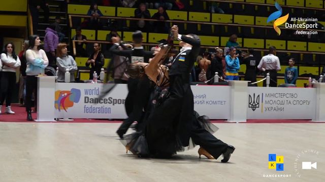 WDSF | AUDSF | Юніори 2 Чемпіонат України - Standard | Антон Мельниченко & Аліса Ткачук | Slow Walt смотреть онлайн