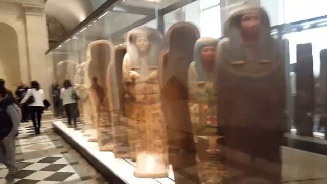 Музей Лувр внутри. Египетские саркофаги-достопримечательности Парижа смотреть онлайн