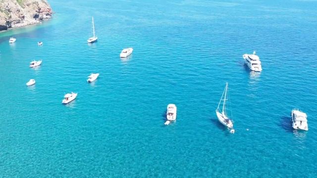 Beneteau Antares 36 tra l’Isola di Capraia e la Corsica смотреть онлайн