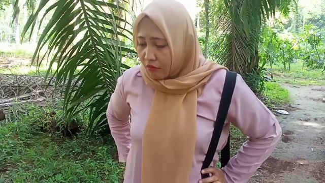 MURID DI P4K54 BU GURU BER C0C0K T4N4M смотреть онлайн