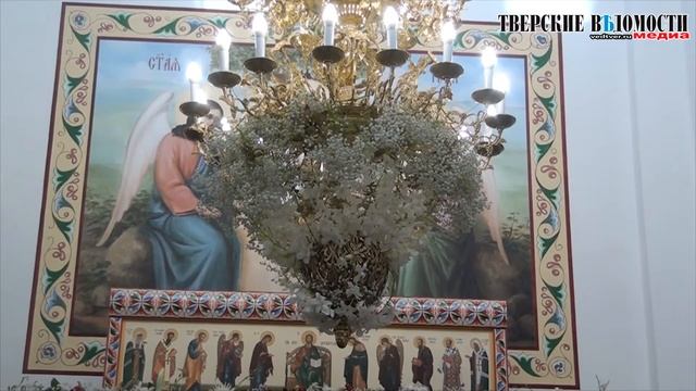 В селе Кузьминское Калининского района прошло освящение храма Рождества Иоанна Предтечи смотреть онлайн