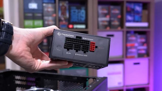 WEIRD PC Case: Thermaltake's "Slim ATX" Core G3 смотреть онлайн