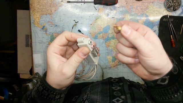 Как достать сломанный джек 3,5 из гнезда смотреть онлайн