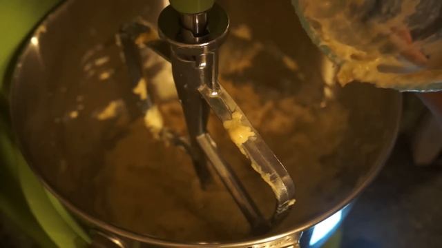 Delicious, Moist Banana Bread at home | Kitchenaid Standmixer смотреть онлайн