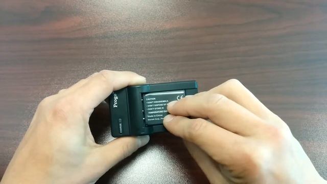 How to use Progo battery charger for Olympus Li40B / Li42B and Nikon EN-EL10 camera battery. смотреть онлайн