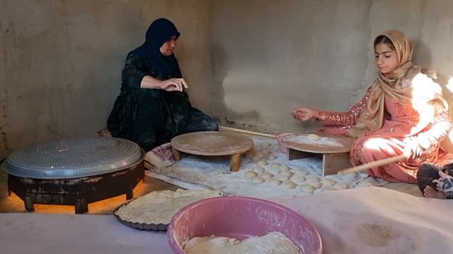 Nomadic Mother's Resilience: Battling a Brain Tumor🧠💔 and Baking 🥪 смотреть онлайн