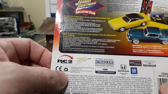 Unboxing New & Old Johnny Lightning's Round 2 MiJo exclusive Land Cruisers, Yenko Camaro, Hurst Old смотреть онлайн