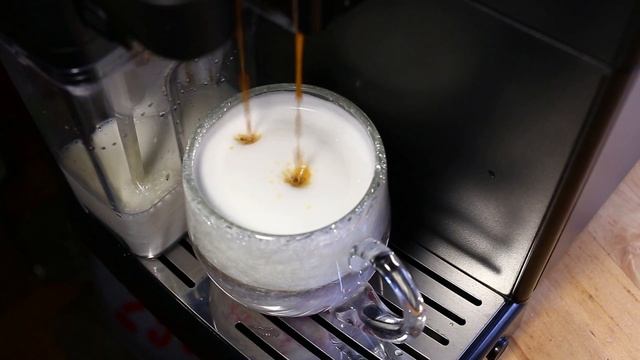 PHILIPS SAECO 4000 Coffee Switch・Cappuccino смотреть онлайн