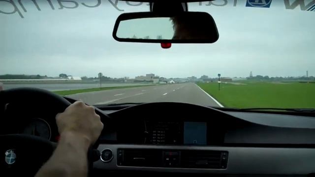 AutoWeek Fantasy Camp BMW 335is смотреть онлайн