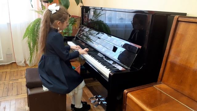 Калюк Полина.В.Гиллок Танец игрушек и М.Майер Быстрые пальчики. смотреть онлайн