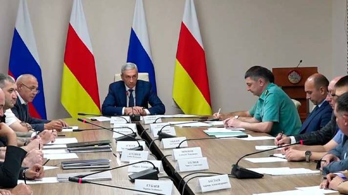 Работу пункта пропуска "Верхний Ларс" обсудили в Правительстве республики смотреть онлайн