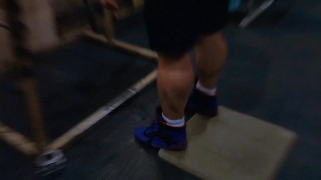 Присед \ Barbell Squat смотреть онлайн