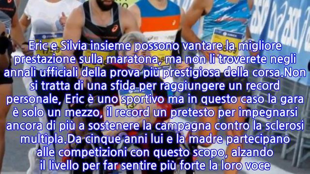 Corre la maratona di Barcellona spingendo la carrozzina della madre смотреть онлайн
