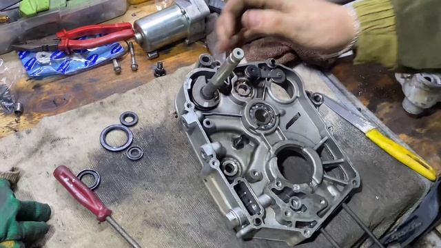 Как собрать двигатель от мопеда 110 кубов #1 часть смотреть онлайн
