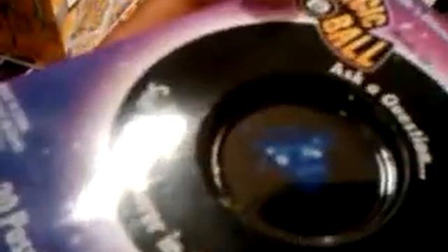 The Magic 8 Ball смотреть онлайн