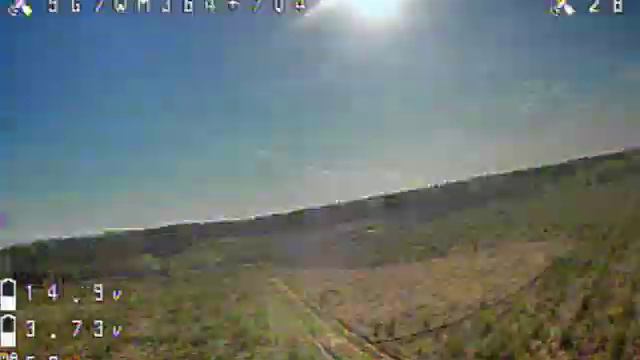 Полет квадрокоптера 23-04-2023 смотреть онлайн