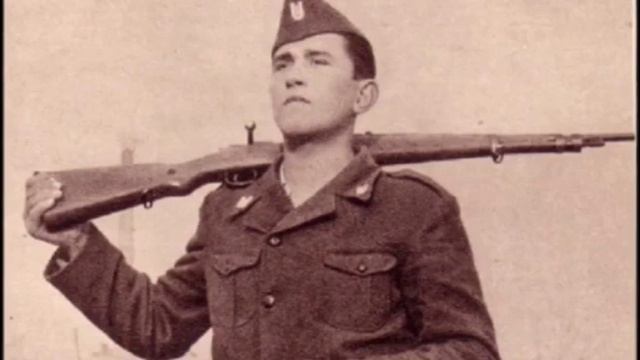 Ustaški Bećarac (kolo igra tamburica svira...) смотреть онлайн