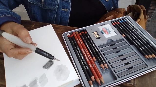 Review: Set de Dibujo Sketching Collection 24 de Derwent смотреть онлайн