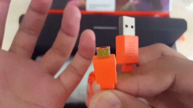 Unboxing ORIGINAL JBL Charge 3 Portable and Waterproof Bluetooth Speaker смотреть онлайн