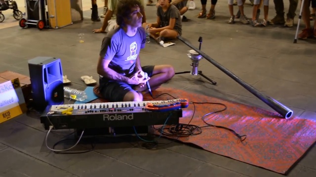 КРУТОЙ УЛИЧНЫЙ ДИДЖЕЙ ► Техно, Хаус и Транс Уличная Музыка смотреть онлайн