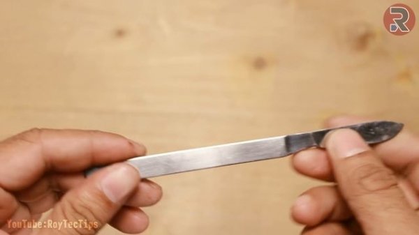 Hand Held 110v - 220v AC POCKET Emergency POWER GENERATOR - Mobile Charger