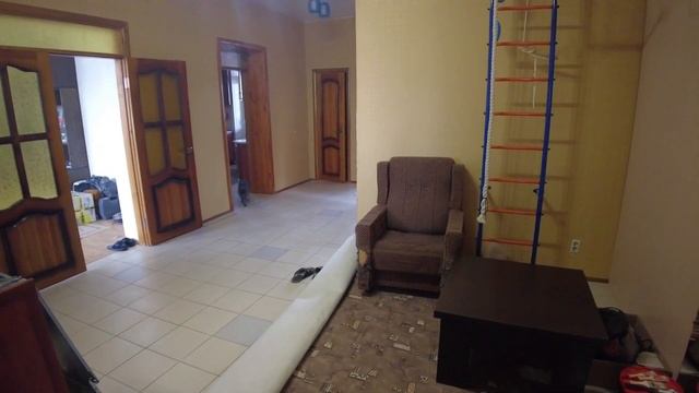 Заглянули в теплицу (думаем уже садить) и начали делать ремонт в коридоре! смотреть онлайн