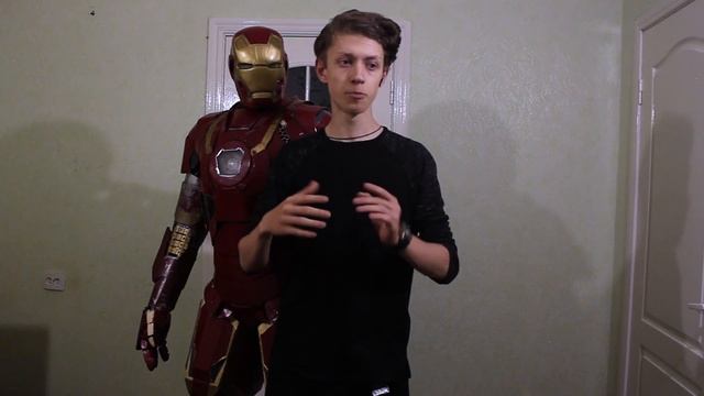?ОБЗОР НА ПЕРВЫЙ КОСТЮМ ЖЕЛЕЗНОГО ЧЕЛОВЕКА!? (ЧАСТЬ1) смотреть онлайн