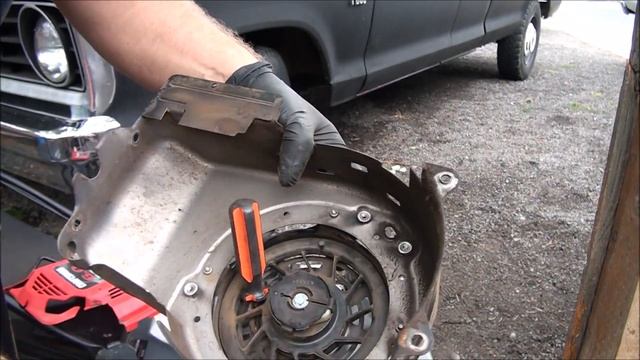 EASY! HOW TO FIX a Briggs and Stratton lawnmower STARTER PULL ROPE смотреть онлайн