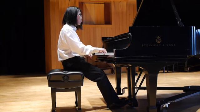 Beethoven Piano Sonata No. 21 in C Major, Waldstein, 2nd and 3rd movements смотреть онлайн