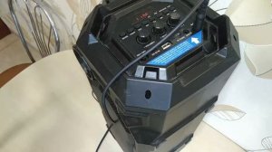 Как вывести звук из акустической гитары