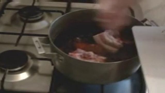 солим сало в луковой шелухе засолка сала смотреть онлайн