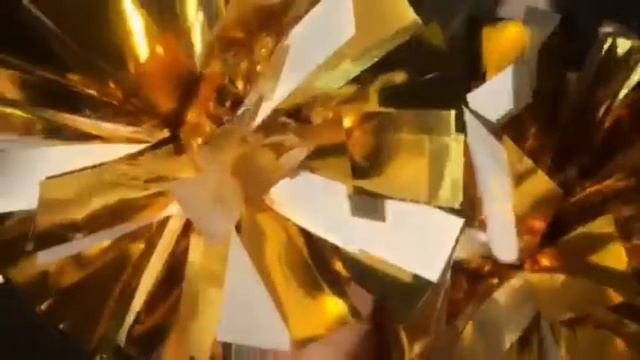 Помпоны для черлидинга POMS new смотреть онлайн
