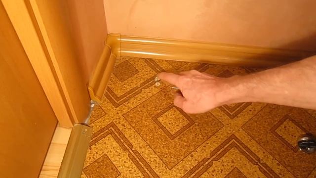 Как просверлить отверстие в линолеуме правильно смотреть онлайн