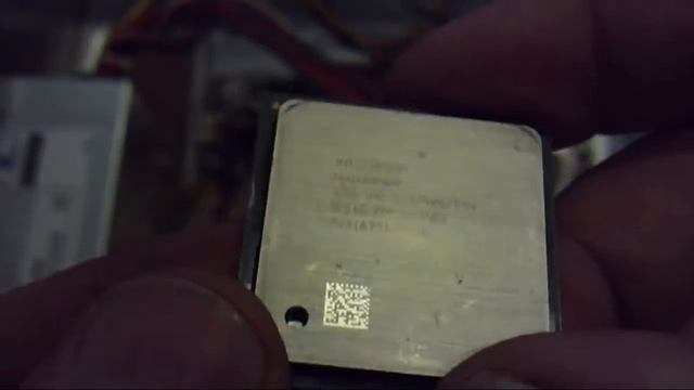 Из двух раритетных компов собираю один