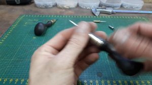 Шило со сменными иглами