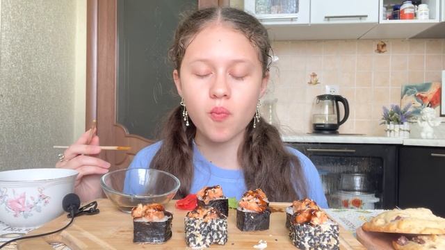 МУКБАНГ | СУШИ ? СЕТ «Саламандра» | ПОДГОТОВКА к ВЫПУСКНОМУ ? | #mukbang ? смотреть онлайн
