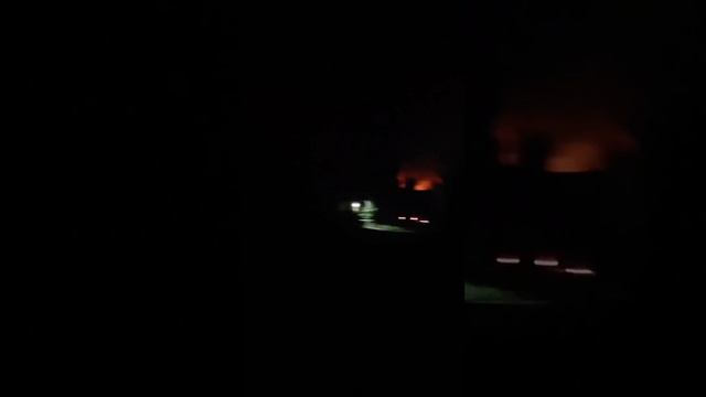 пожар на банном зелёная поляна дом горит смотреть онлайн