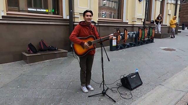 Madcon — Beggin. Cover. Кавер. Живое выступление на Кузнецком мосту в Москве. Music. WorldSun смотреть онлайн