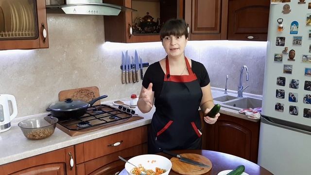 Салат Оливье / Салат на Новый год / Простой рецепт смотреть онлайн