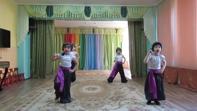 Фольклорный восточный танец "ДАБКА MIX" (мальчики 6 лет) смотреть онлайн