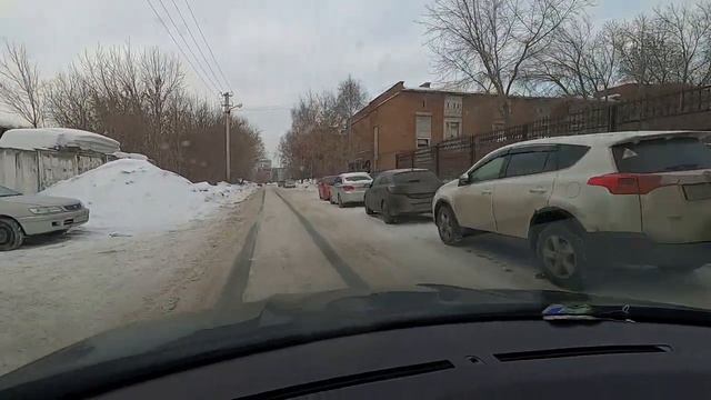 НАШЛИ ВОЕННЫЙ ГОРОДК ПОЧТИ В ЦЕНТРЕ НОВОСИБИРСКА смотреть онлайн