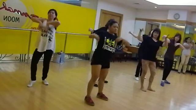 Savannah Mama Mia смотреть онлайн