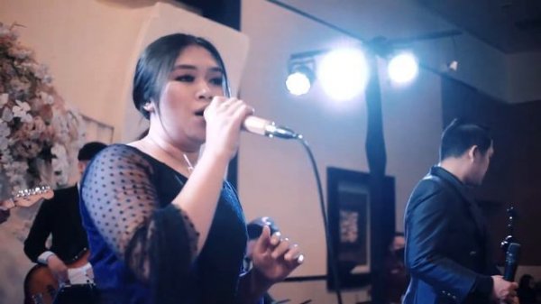 Through the fire - Chaka Khan | Lotus Music Entertainment ( Live Records )