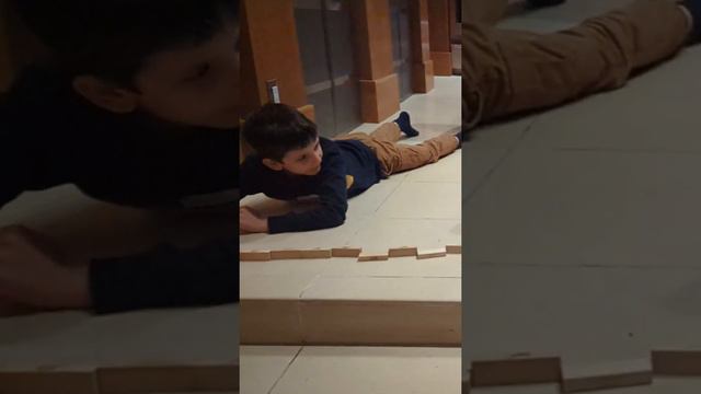 Jenga blocks in slo mo смотреть онлайн