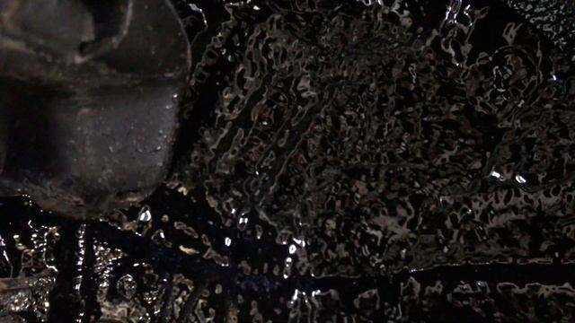 Kia Rio внешняя шумка, с ее помощью устранили большую часть посторонних звуков, проникающих в салон смотреть онлайн