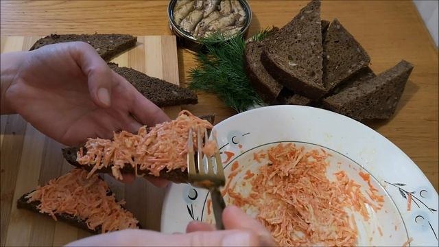 Бутерброды со шпротами на Новый год на праздничный стол смотреть онлайн